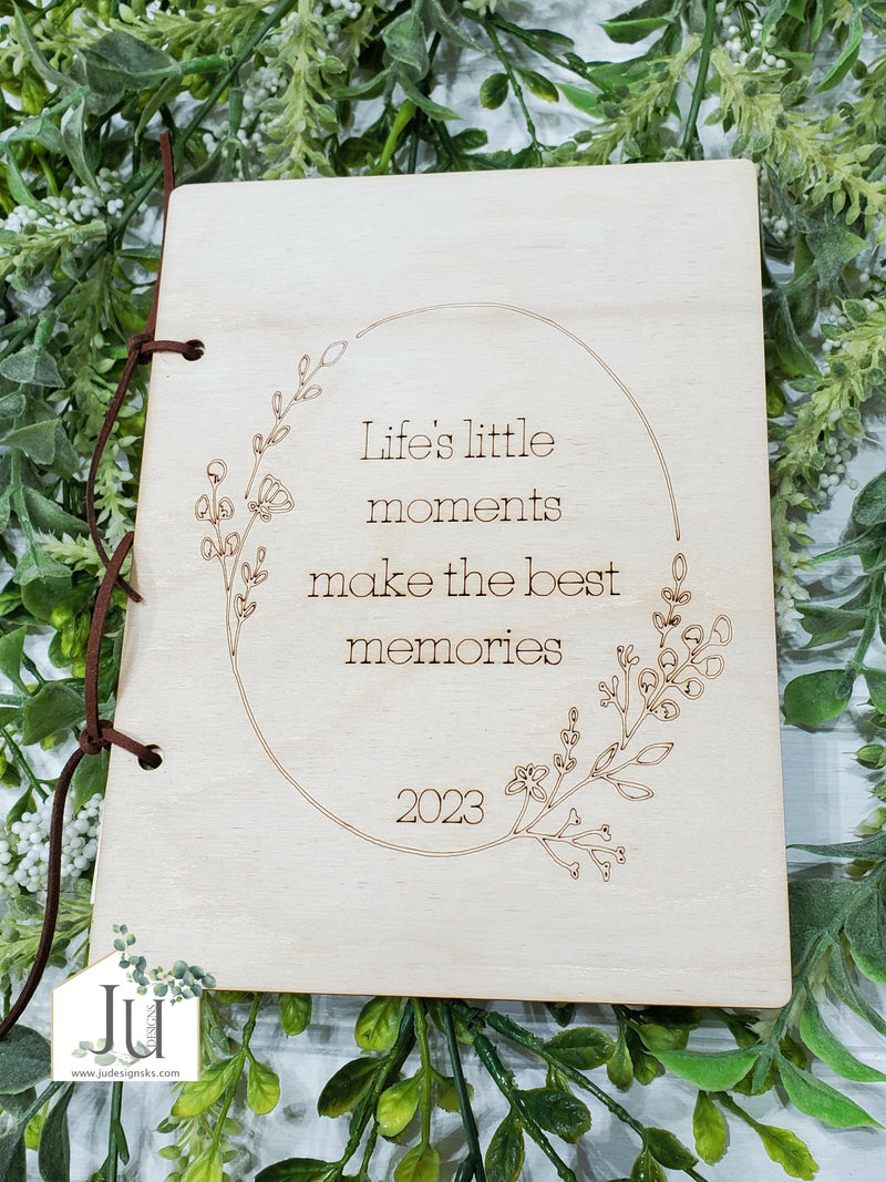 Wood Engraved Card Keeper