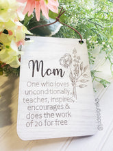 Load image into Gallery viewer, Mom Wood Banner Signs
